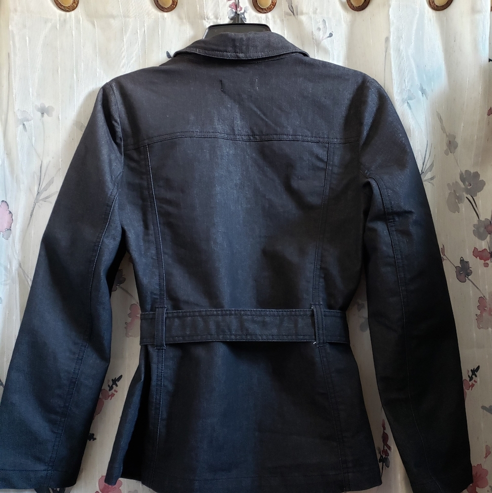 Women's jacket - Picture 2 of 2